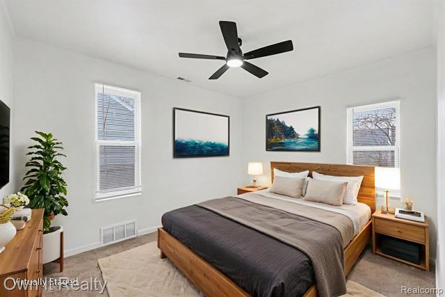 10821 Albany Street, Oak Park, MI 48237