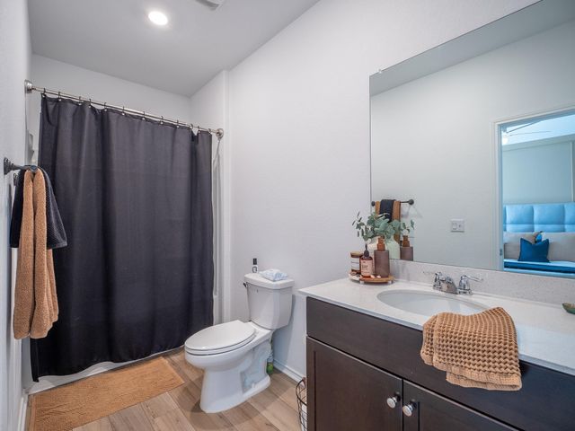 15601 Poppy Petal DR, Del Valle, TX 78617