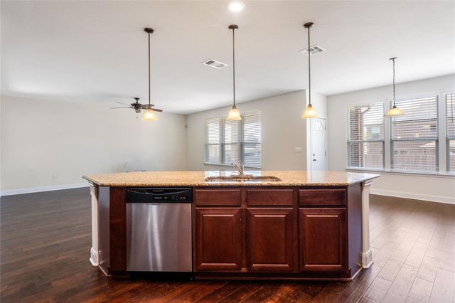 7632 Knockfin DR, Austin, TX 78744
