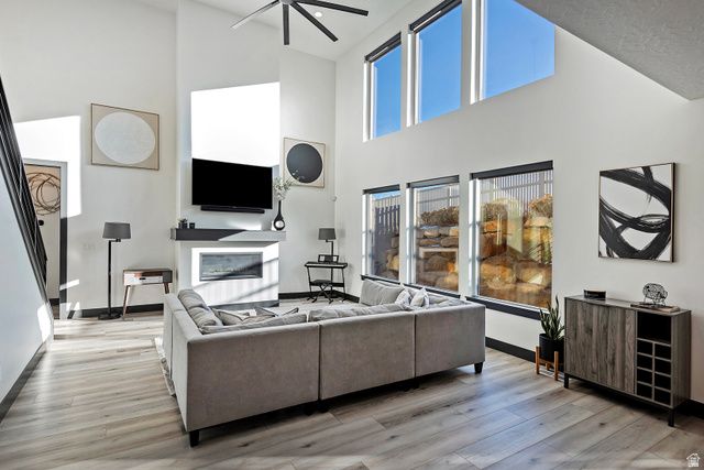 423 W RED WOLF DR, Saratoga Springs, UT 84045