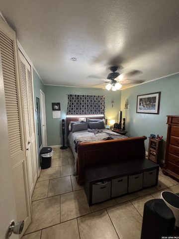 5903 Stoney Creek, San Antonio, TX 78242
