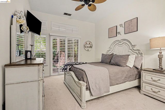300 Winesap Dr, Brentwood, CA 94513