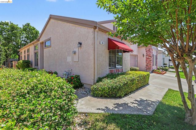 300 Winesap Dr, Brentwood, CA 94513