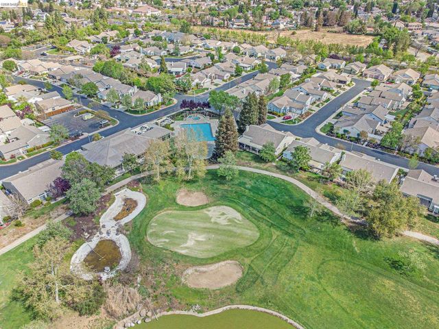 300 Winesap Dr, Brentwood, CA 94513