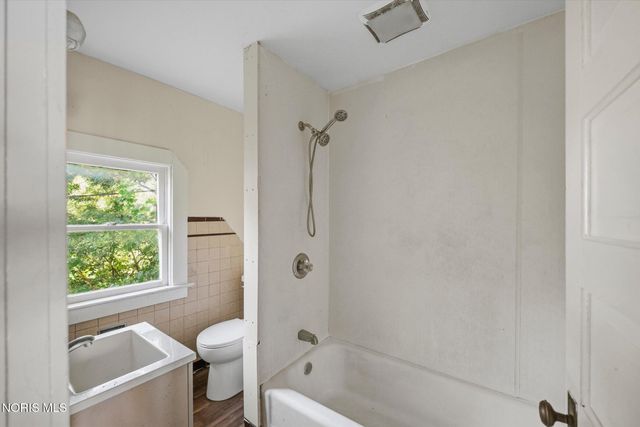 628 Blair Court, Toledo, OH 43604