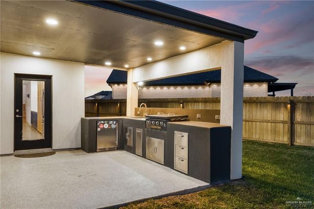 1912 Silverton Circle, Edinburg, TX 78542