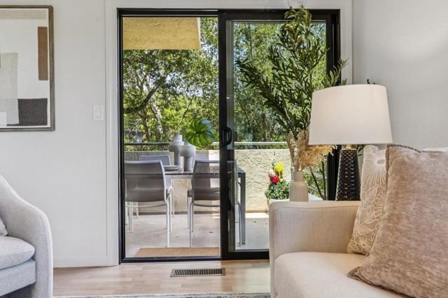 438 Portofino Drive 101, San Carlos, CA 94070