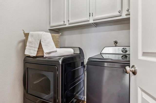 438 Portofino Drive 101, San Carlos, CA 94070