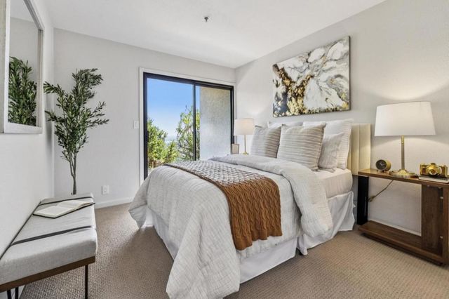 438 Portofino Drive 101, San Carlos, CA 94070