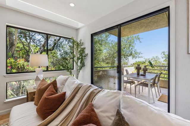 438 Portofino Drive 101, San Carlos, CA 94070