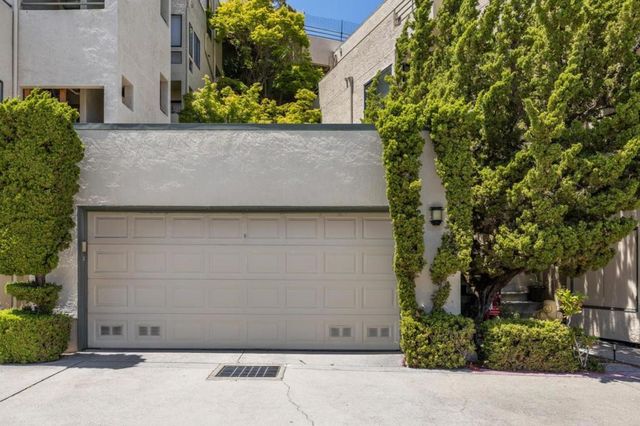 438 Portofino Drive 101, San Carlos, CA 94070