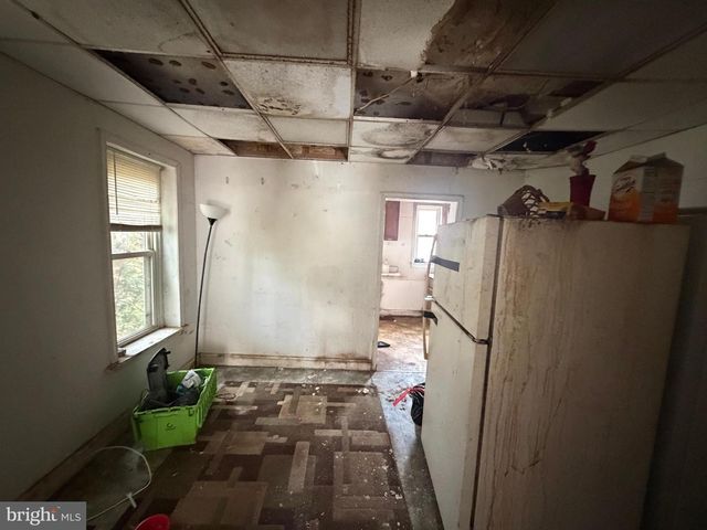 123 W MAIN ST, Pottstown, PA 19465