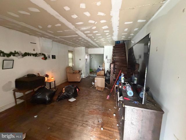 123 W MAIN ST, Pottstown, PA 19465