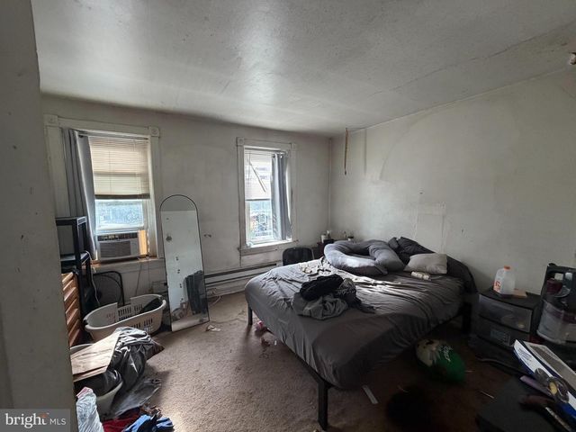 123 W MAIN ST, Pottstown, PA 19465