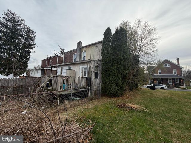 123 W MAIN ST, Pottstown, PA 19465