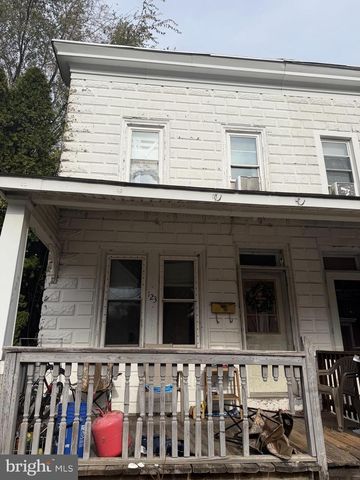 123 W MAIN ST, Pottstown, PA 19465