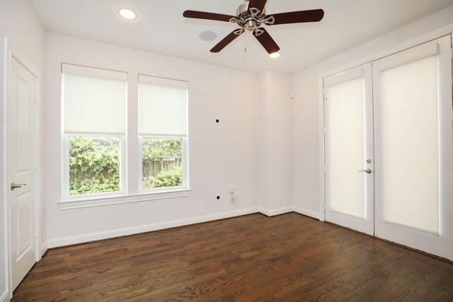 2212 Stuart Street, Houston, TX 77004
