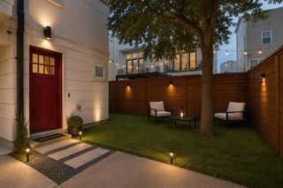 2212 Stuart Street, Houston, TX 77004
