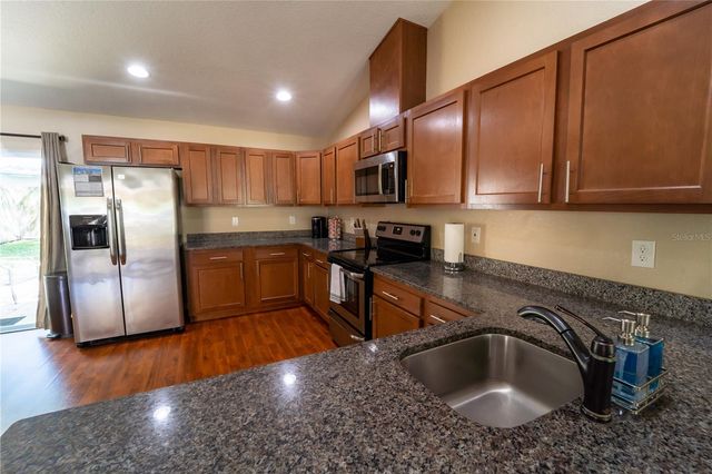 9621 N 46TH STREET, Tampa, FL 33617