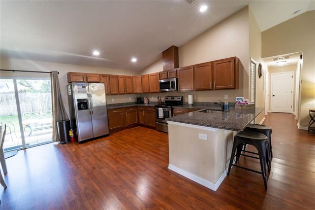 9621 N 46TH STREET, Tampa, FL 33617