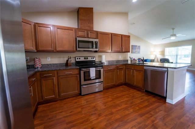 9621 N 46TH STREET, Tampa, FL 33617