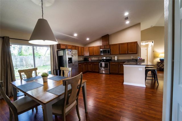 9621 N 46TH STREET, Tampa, FL 33617