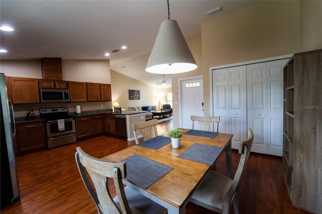 9621 N 46TH STREET, Tampa, FL 33617