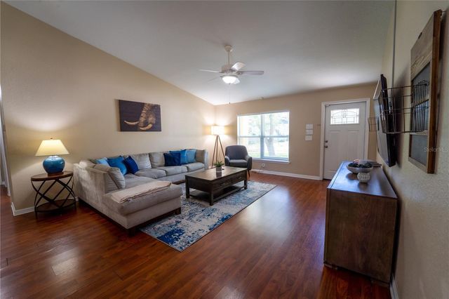 9621 N 46TH STREET, Tampa, FL 33617
