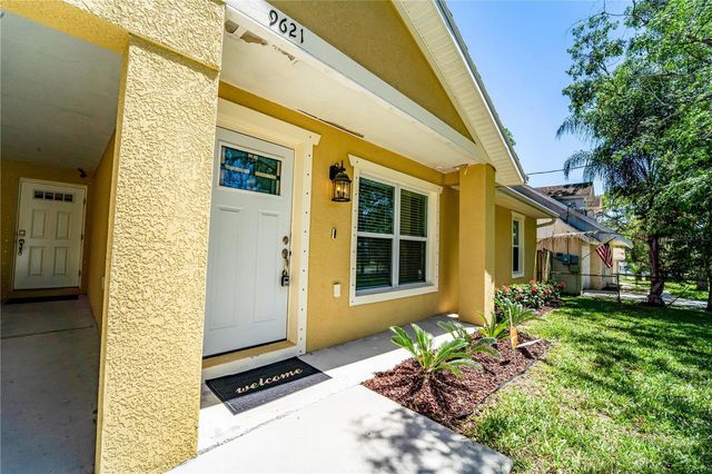 9621 N 46TH STREET, Tampa, FL 33617