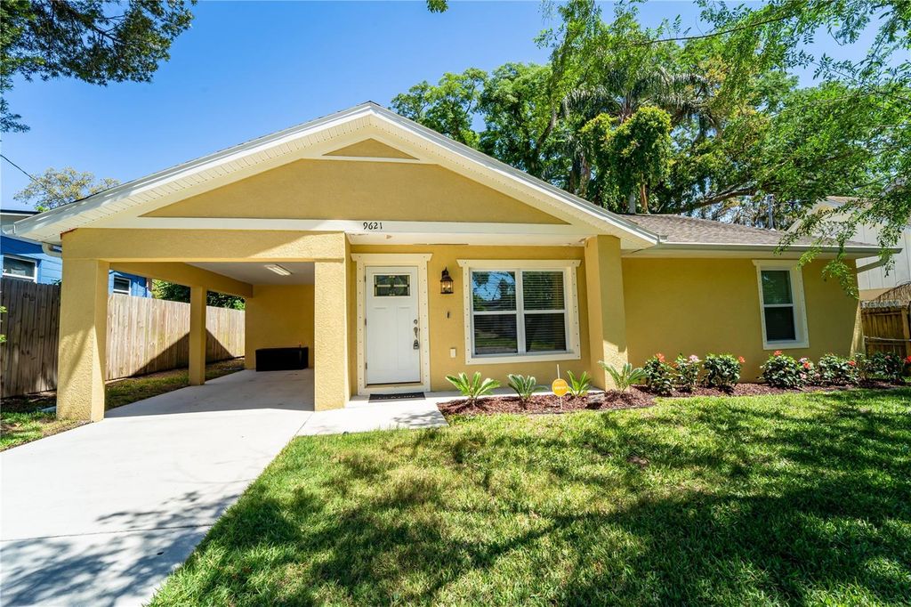 9621 N 46TH STREET, Tampa, FL 33617