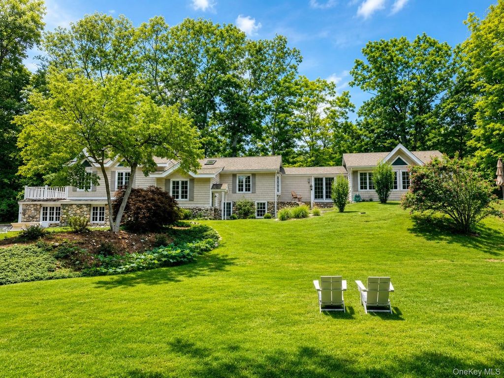 9 Lewis Road, Pound Ridge, NY 10576 — photo 4