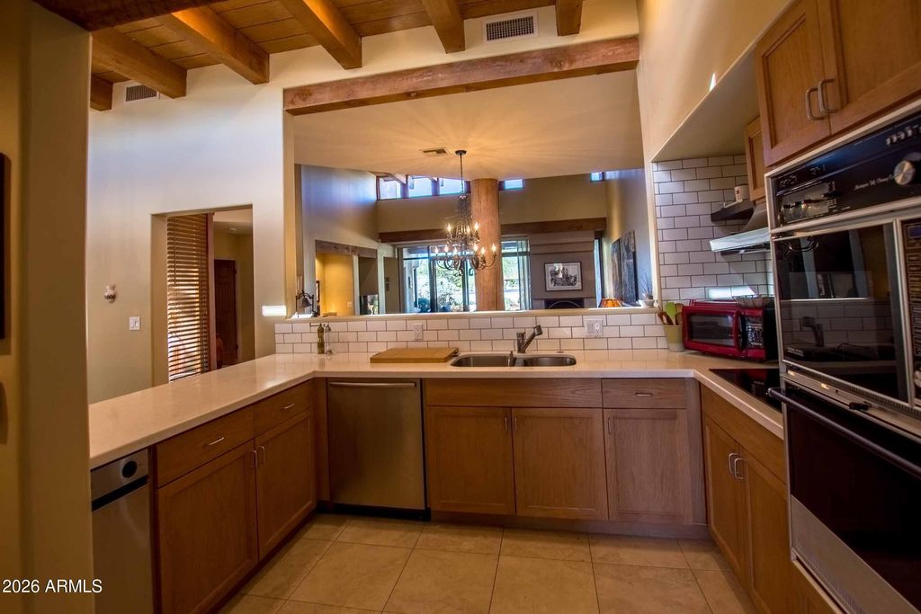 8502 E CAVE CREEK Road 10, Carefree, AZ 85377 — photo 3