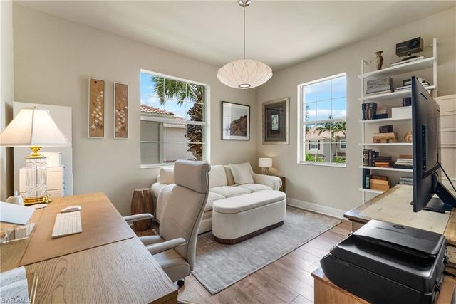 6510 Monterey PT # 204, Naples, FL 34105