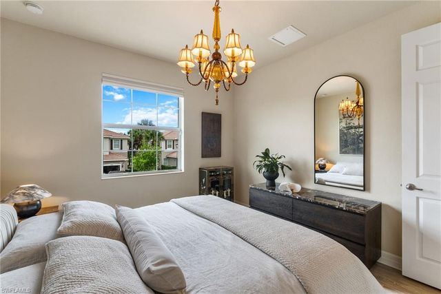 6510 Monterey PT # 204, Naples, FL 34105