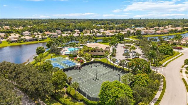 6510 Monterey PT # 204, Naples, FL 34105