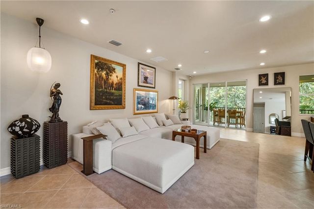 6510 Monterey PT # 204, Naples, FL 34105