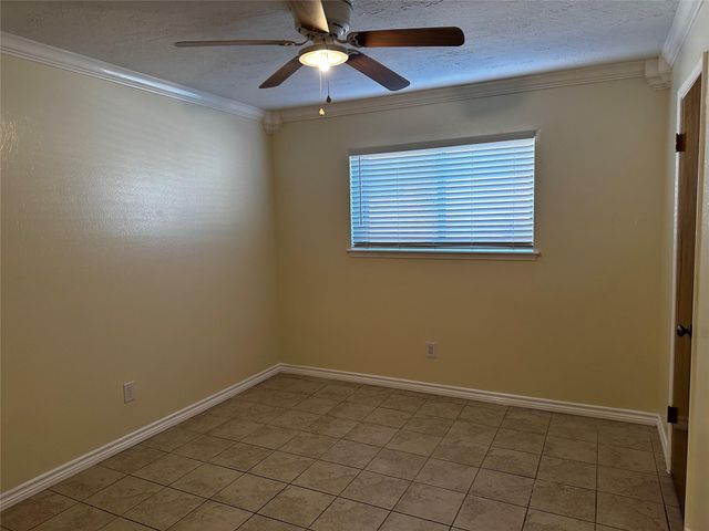 330 Maybrook Drive, Houston, TX 77015