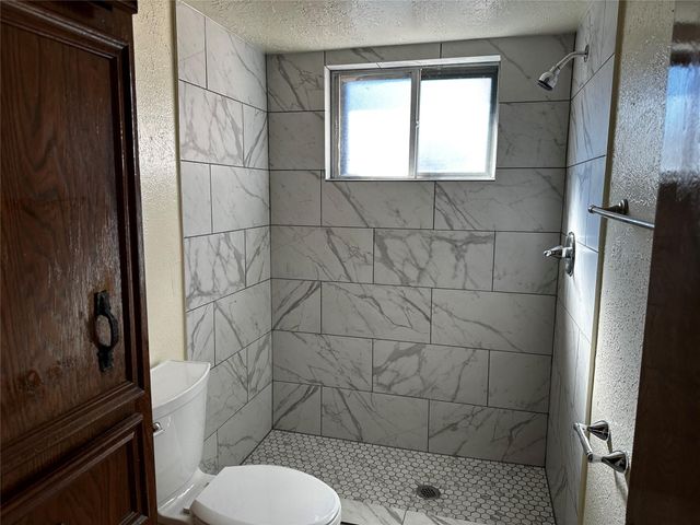 330 Maybrook Drive, Houston, TX 77015