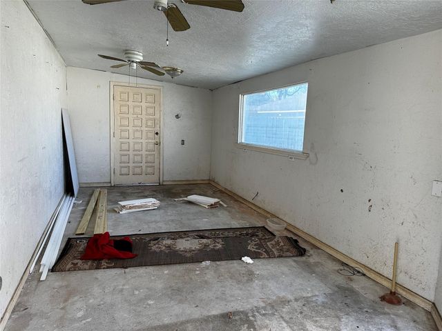 330 Maybrook Drive, Houston, TX 77015