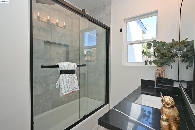 2403 Mountain View Dr., Concord, CA 94520