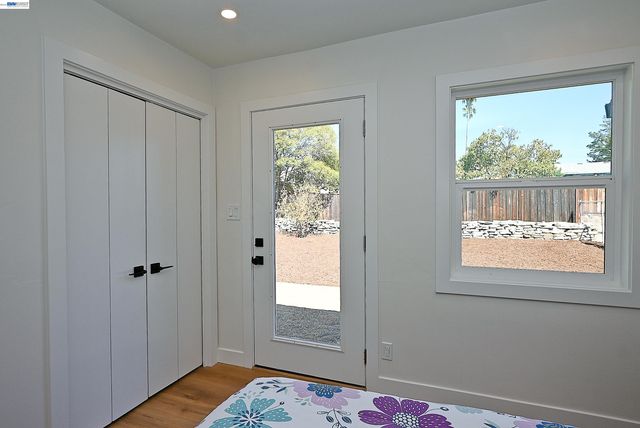 2403 Mountain View Dr., Concord, CA 94520