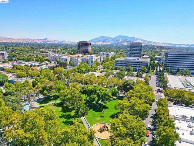 2403 Mountain View Dr., Concord, CA 94520