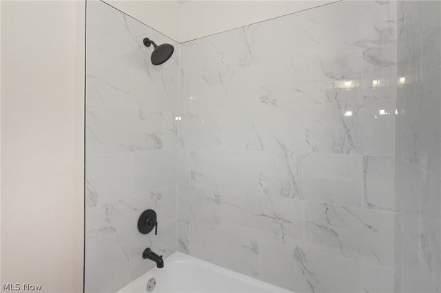 12808 Beachwood Avenue, Cleveland, OH 44105