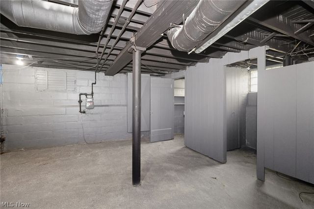 12808 Beachwood Avenue, Cleveland, OH 44105