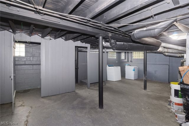 12808 Beachwood Avenue, Cleveland, OH 44105