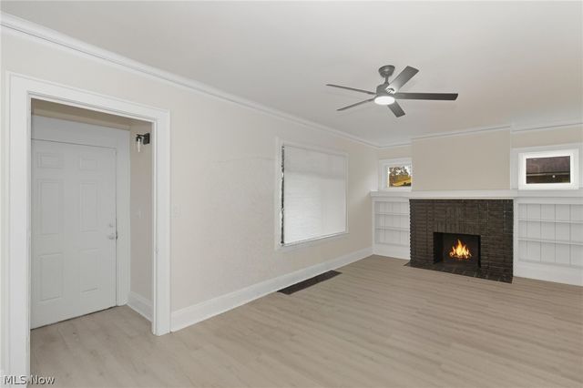 12808 Beachwood Avenue, Cleveland, OH 44105