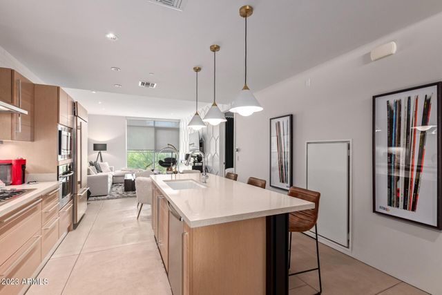 4737 N Scottsdale Road 2001E, Scottsdale, AZ 85251
