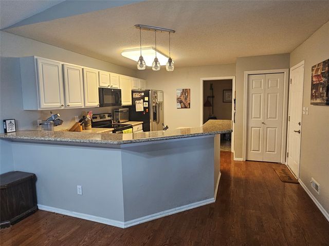 5451 Longview Court 6, Johnston, IA 50131