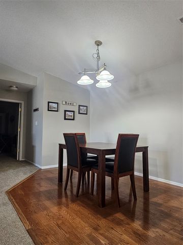 5451 Longview Court 6, Johnston, IA 50131