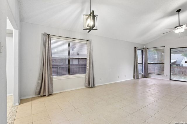 6331 Tally Gate, San Antonio, TX 78240